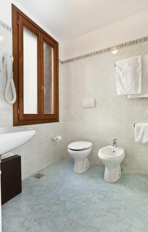 Hotel San Fantin Veneza Quarto foto