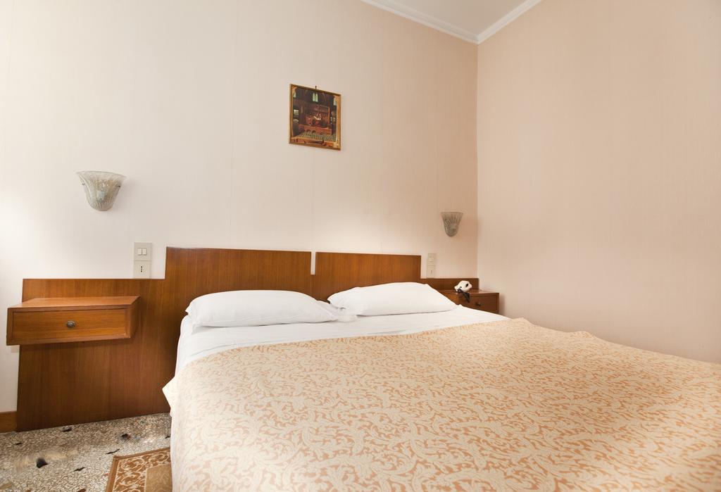 Hotel San Fantin Veneza Quarto foto